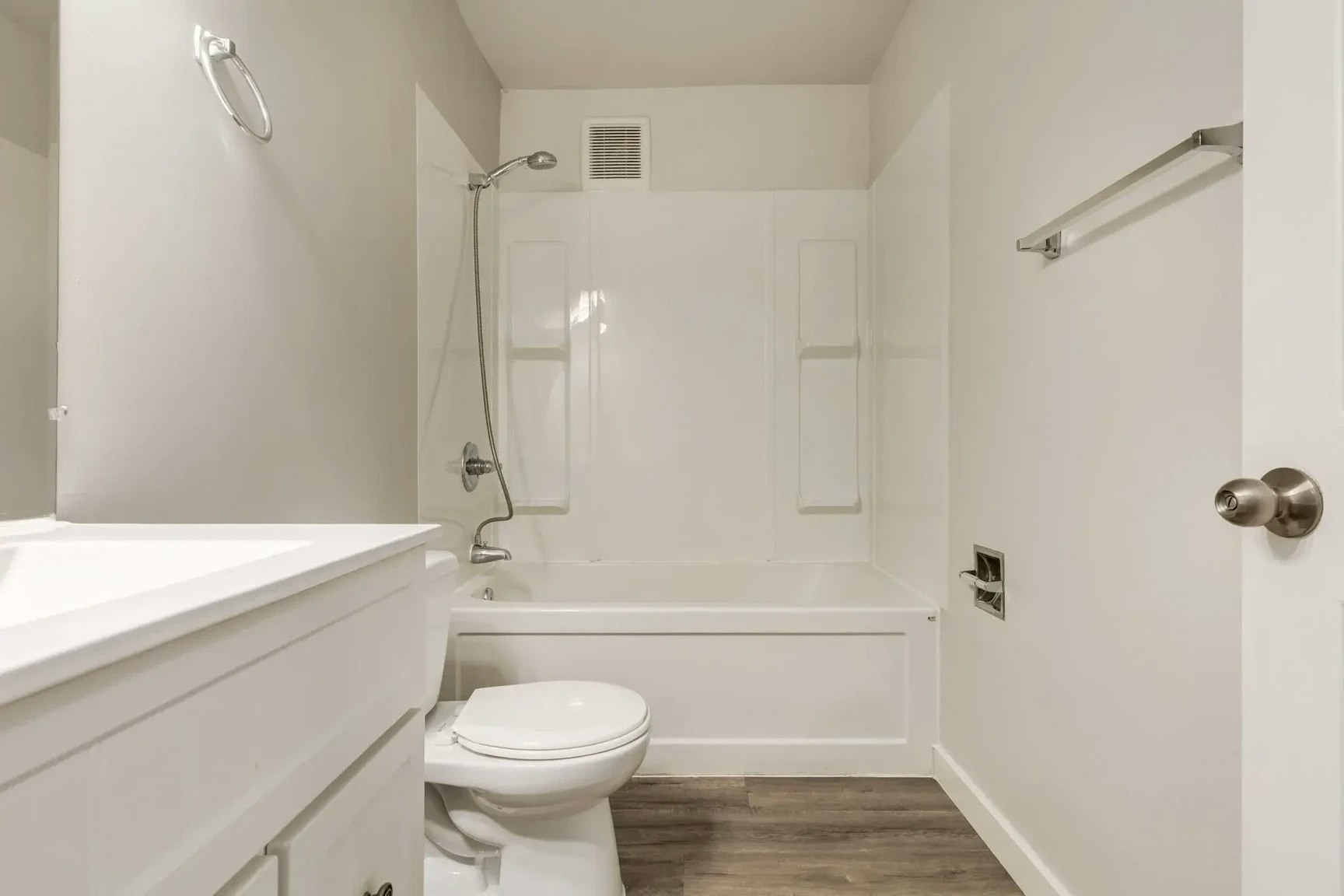 5-11832 88 Street, Edmonton, AB, T5B 3R8 - 12