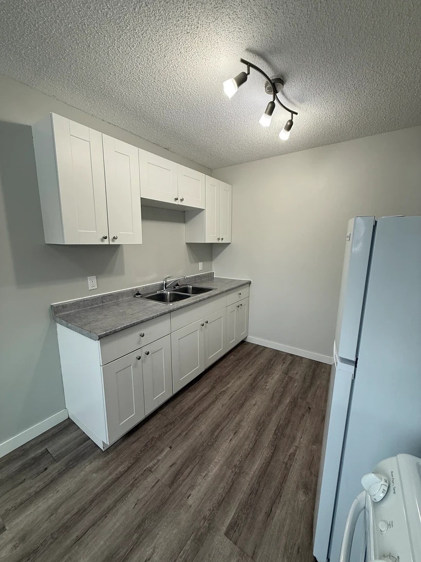 5-11832 88 Street, Edmonton, AB, T5B 3R8 - 61