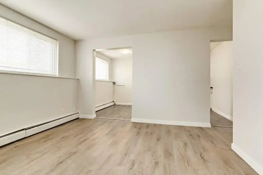 5-11832 88 Street, Edmonton, AB, T5B 3R8 - 52