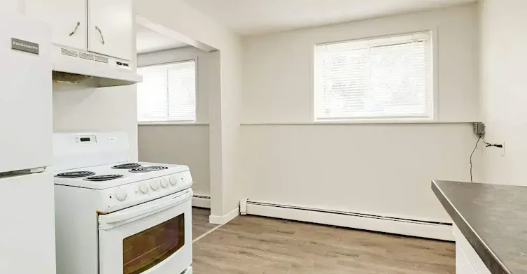 5-11832 88 Street, Edmonton, AB, T5B 3R8 - 46
