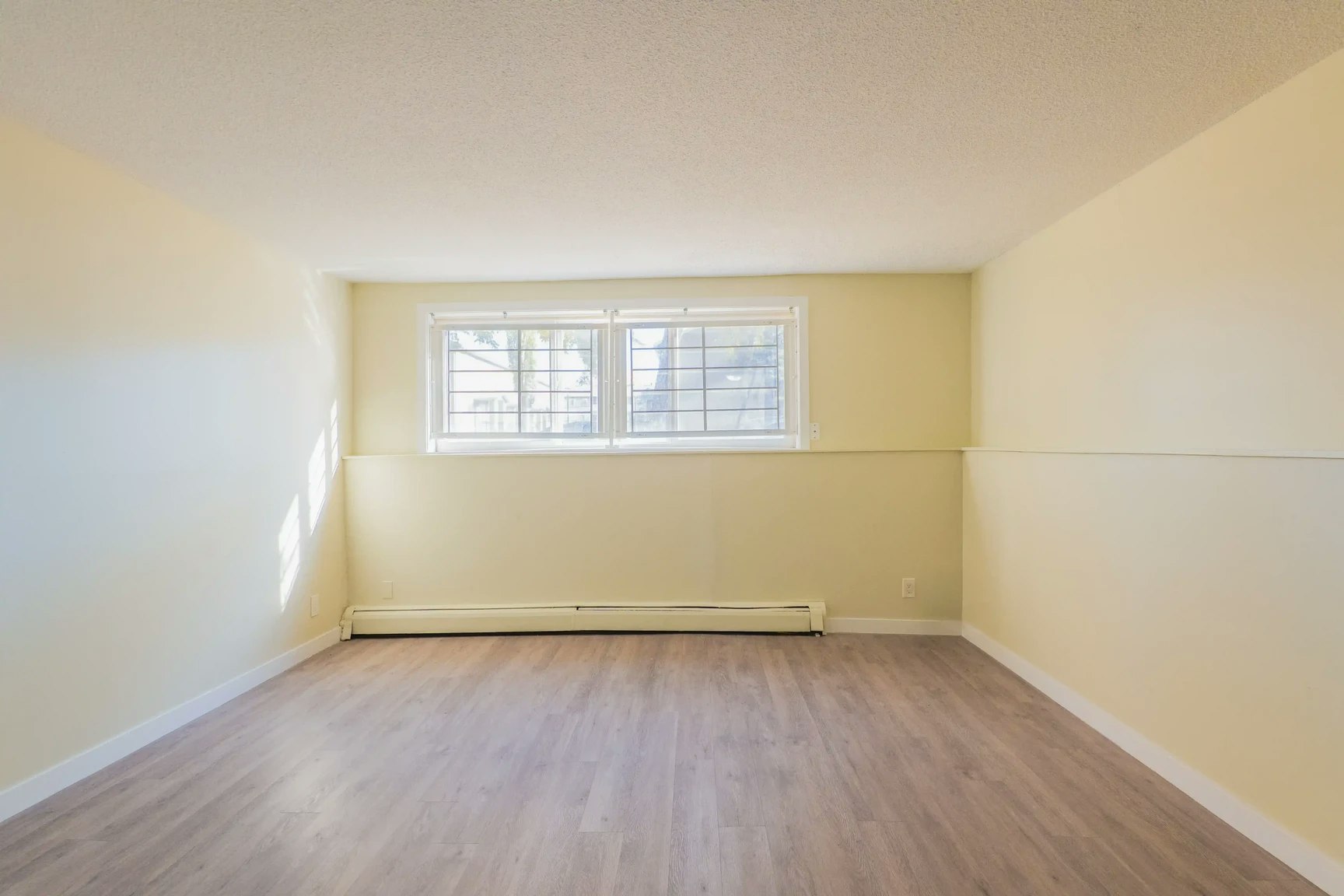 5-11832 88 Street, Edmonton, AB, T5B 3R8 - 18
