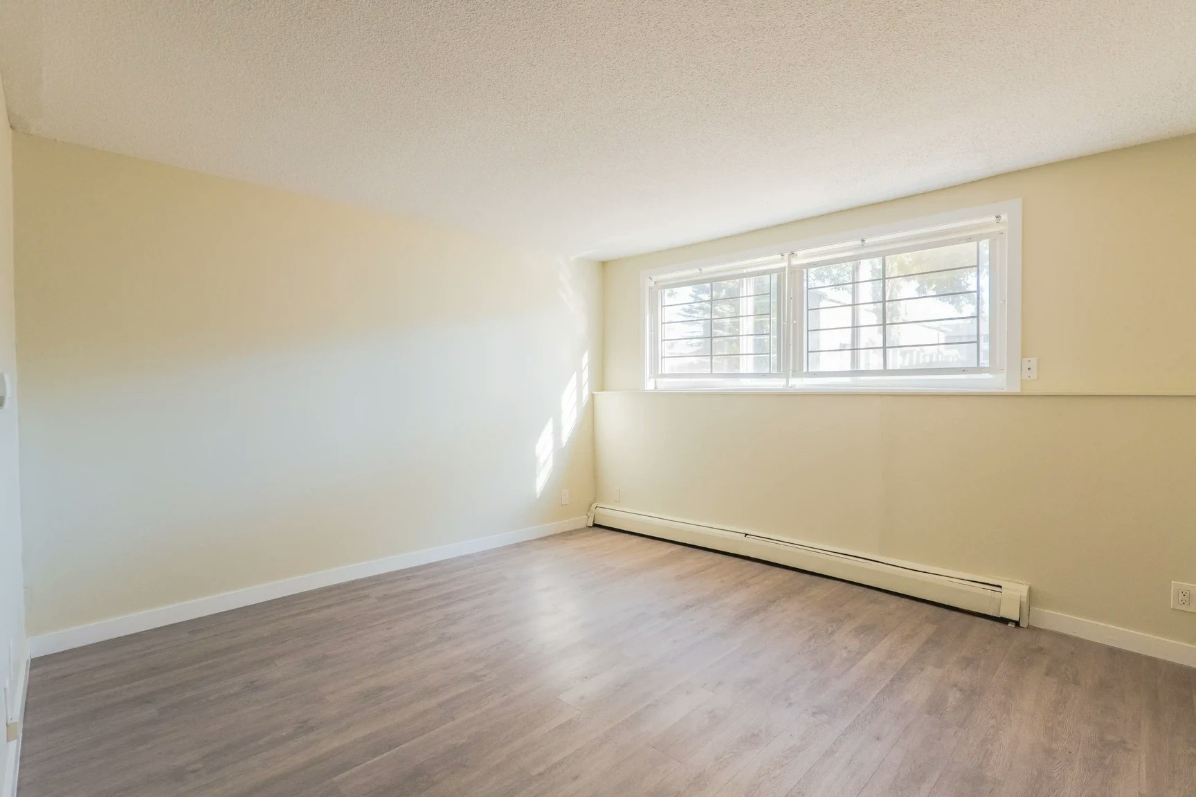 5-11832 88 Street, Edmonton, AB, T5B 3R8 - 14
