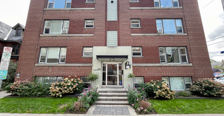 24-340 Cooper Street, Ottawa, ON, K2P 0G7