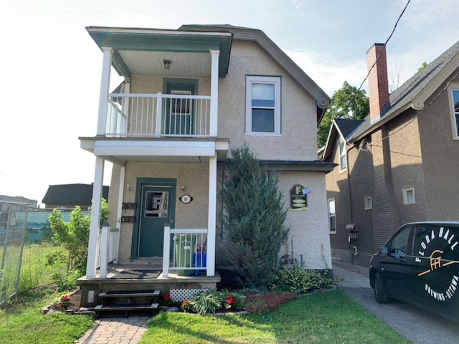 2-66 Flora Street, Ottawa, ON, K2P 1A8