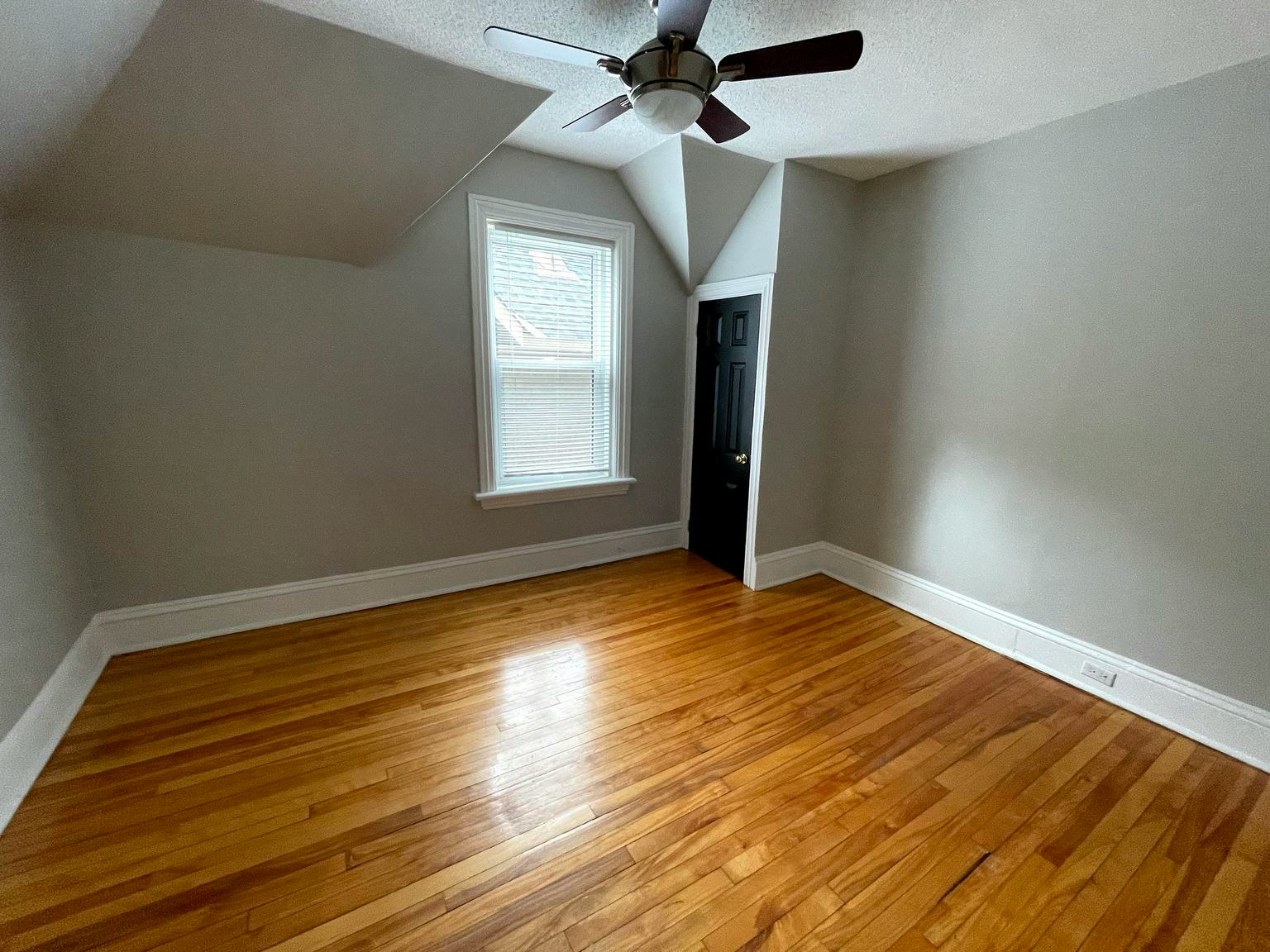 2-66 Flora Street, Ottawa, ON, K2P 1A8 - 5
