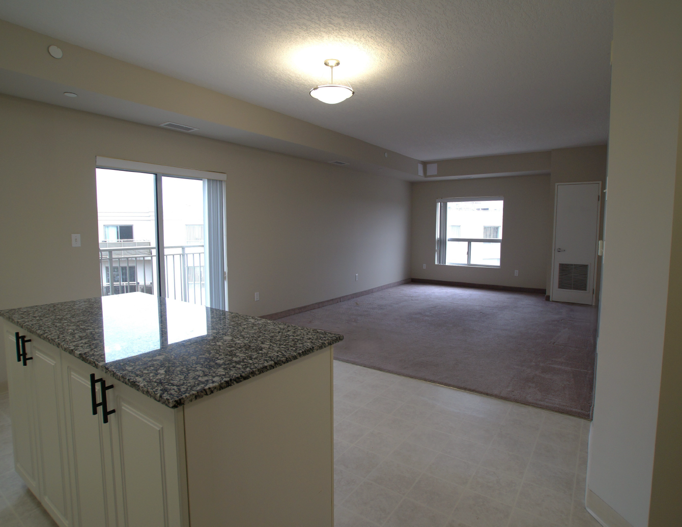 818-239 Auburn Drive, Waterloo, ON, N2K 0B7 - 2
