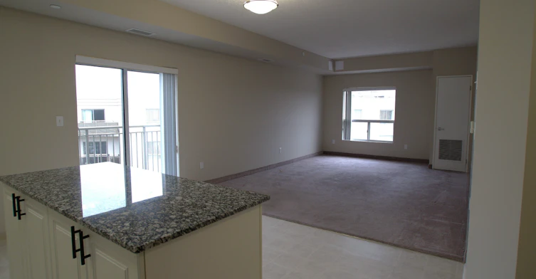 818-239 Auburn Drive, Waterloo, ON, N2K 0B7 - 2