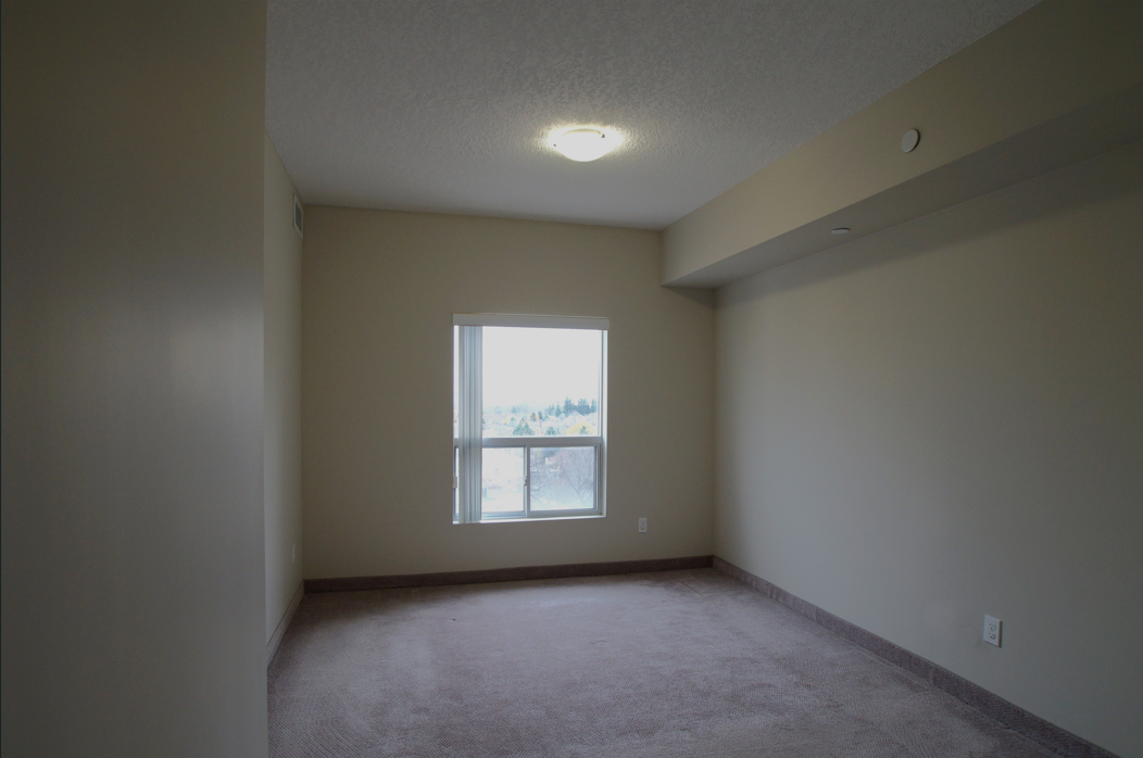 818-239 Auburn Drive, Waterloo, ON, N2K 0B7 - 4