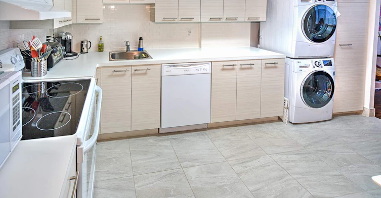 6505 Cote Saint Luc Road, Côte-Saint-Luc, QC, H4V 1G3 - 11