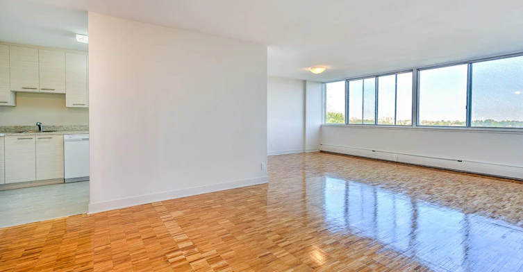 6505 Cote Saint Luc Road, Côte-Saint-Luc, QC, H4V 1G3 - 6