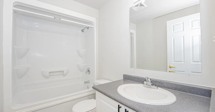 203-274 Erb Street West, Waterloo, ON, N2L 1W2 - 14