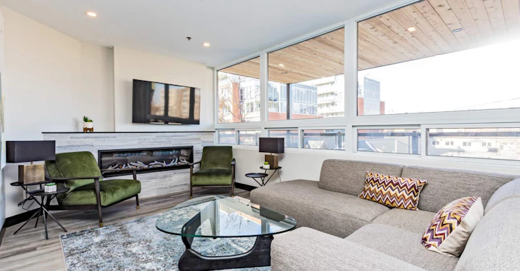 204-330 Mcleod, Ottawa, ON, K2P 2C5 - 4