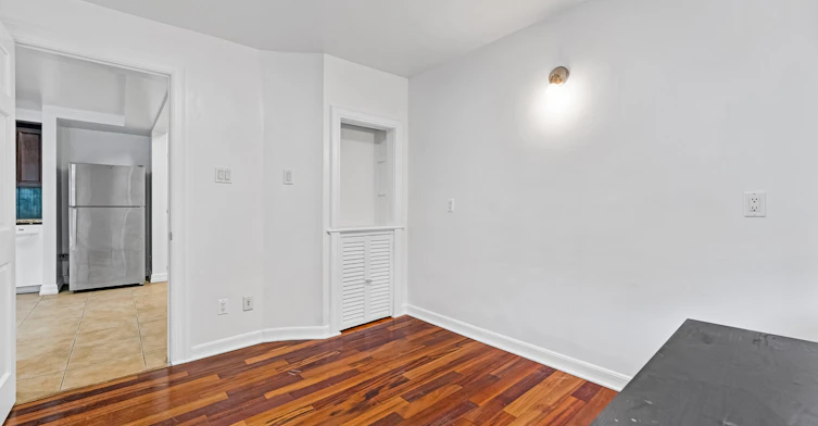 1A-240 Blackburn, Ottawa, ON, K1N 8A8 - 59