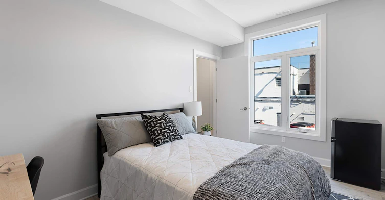 1A-240 Blackburn, Ottawa, ON, K1N 8A8 - 18