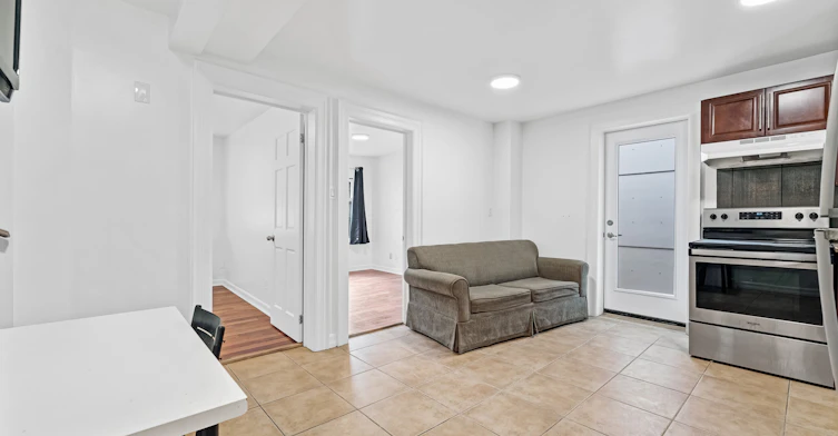 1A-240 Blackburn, Ottawa, ON, K1N 8A8 - 62