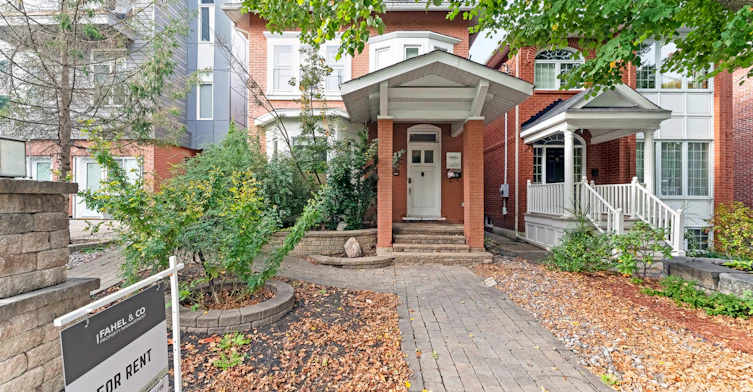 1A-240 Blackburn, Ottawa, ON, K1N 8A8 - 78