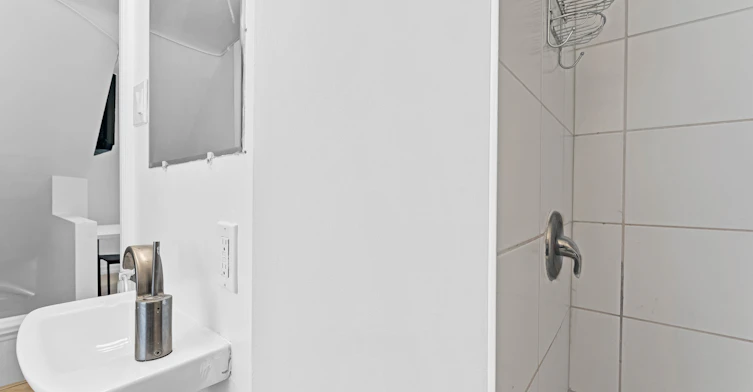 1A-240 Blackburn, Ottawa, ON, K1N 8A8 - 54