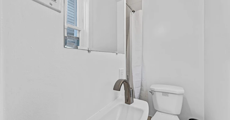 1A-240 Blackburn, Ottawa, ON, K1N 8A8 - 53