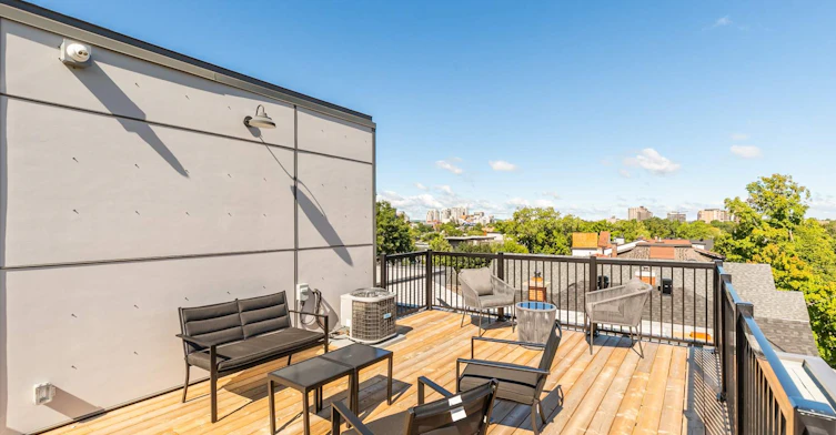 1A-240 Blackburn, Ottawa, ON, K1N 8A8 - 44