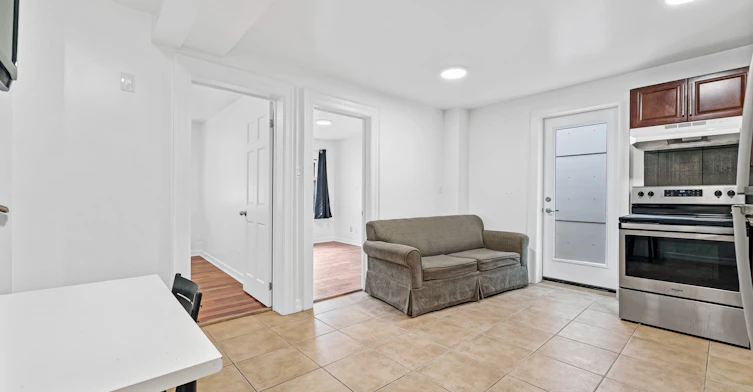 1A-240 Blackburn, Ottawa, ON, K1N 8A8 - 55
