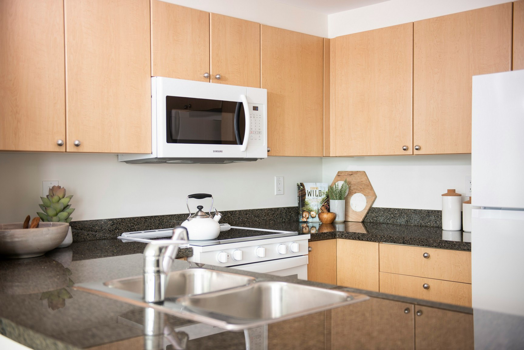 504-699 Cardero Street, Vancouver, BC, V6G 3H7 - 7