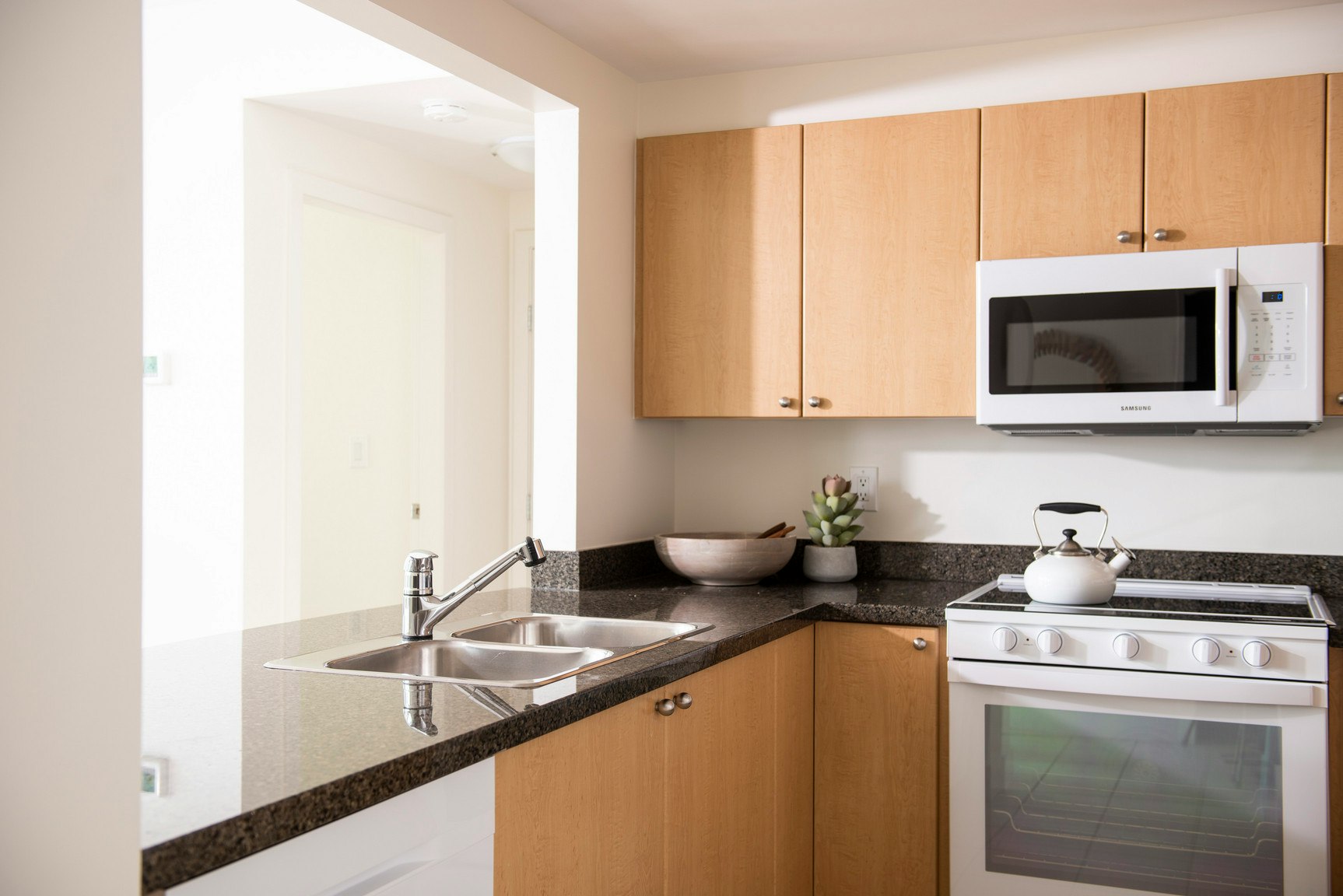 1504-699 Cardero Street, Vancouver, BC, V6G 3H7 - 2