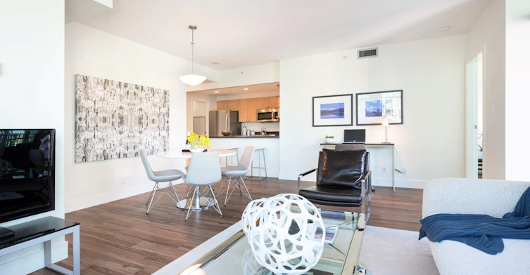 2002-699 Cardero Street, Vancouver, BC, V6G 3H7 - 2