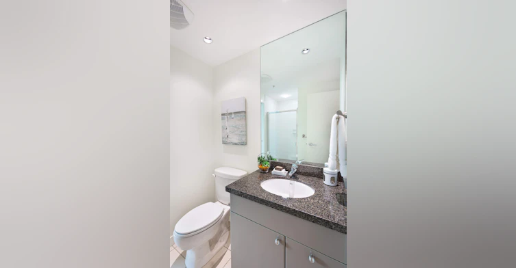 2002-699 Cardero Street, Vancouver, BC, V6G 3H7 - 9