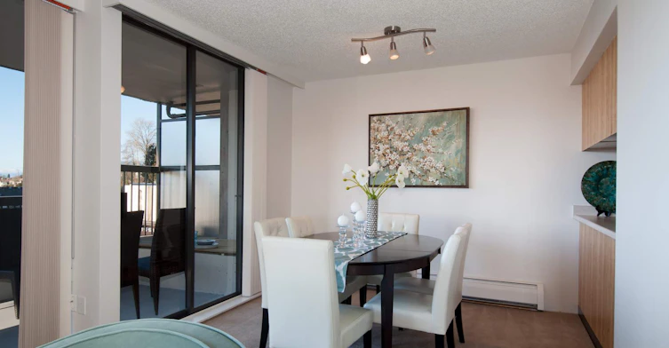 203-5051 Lougheed Highway, Burnaby, BC, V5B 4T5 - 3
