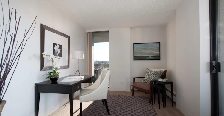 203-5051 Lougheed Highway, Burnaby, BC, V5B 4T5 - 7