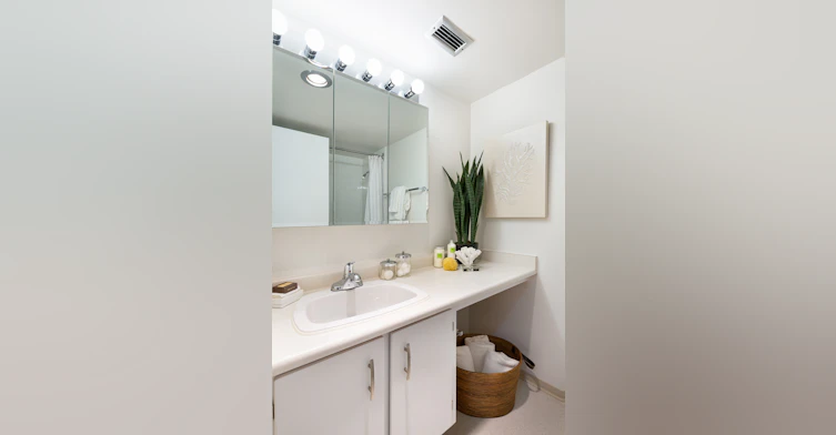 1505-2020 Bellevue Avenue, West Vancouver, BC, V7V 1B8 - 4
