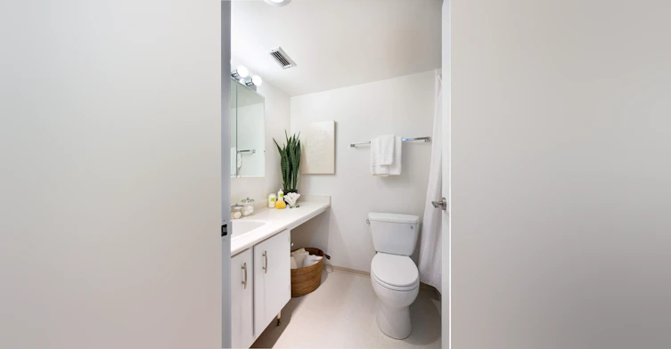 305-2020 Bellevue Avenue, West Vancouver, BC, V7V 1B8 - 8