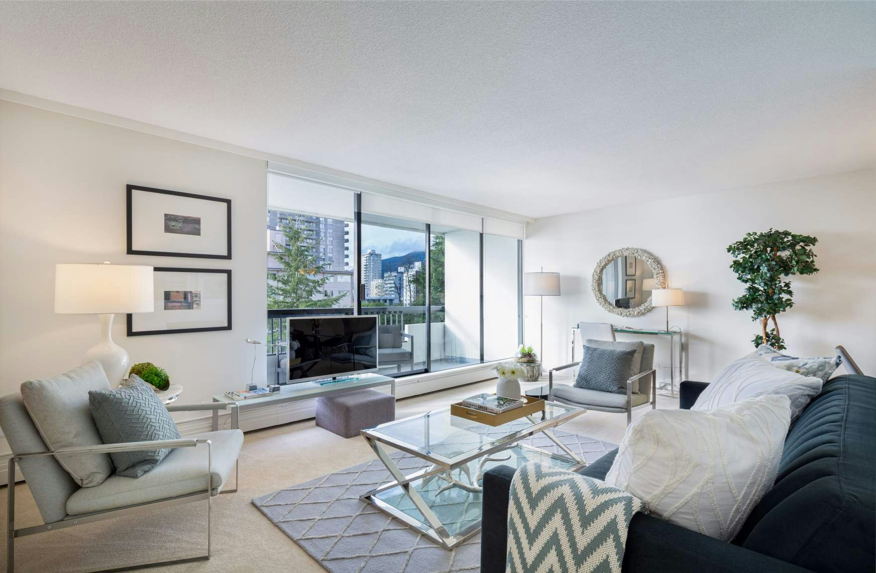 305-2020 Bellevue Avenue, West Vancouver, BC, V7V 1B8