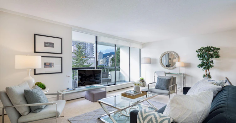305-2020 Bellevue Avenue, West Vancouver, BC, V7V 1B8