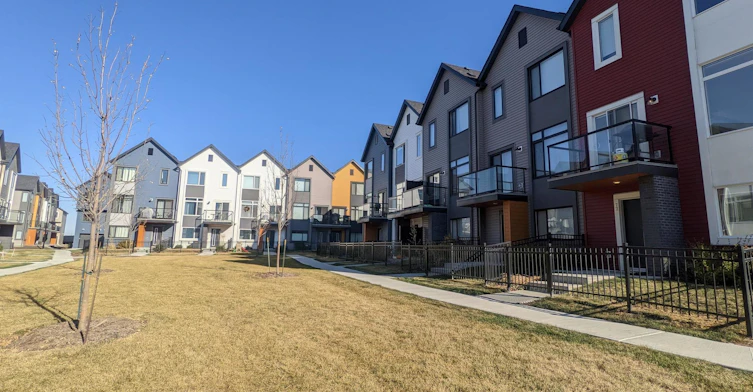 1010 Rabbit Hill Road SW, Edmonton, AB, T6W 4G7 - 2