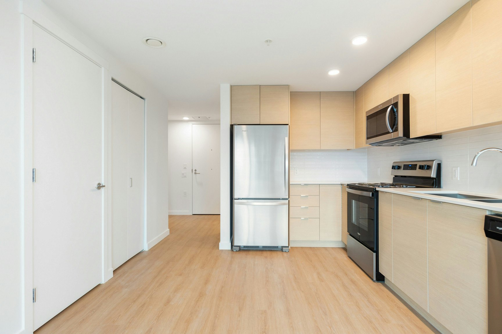 E408-3655 Victoria Drive, Vancouver, BC, V5N 5K9 - 2