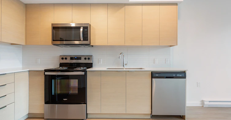 E408-3655 Victoria Drive, Vancouver, BC, V5N 5K9 - 4