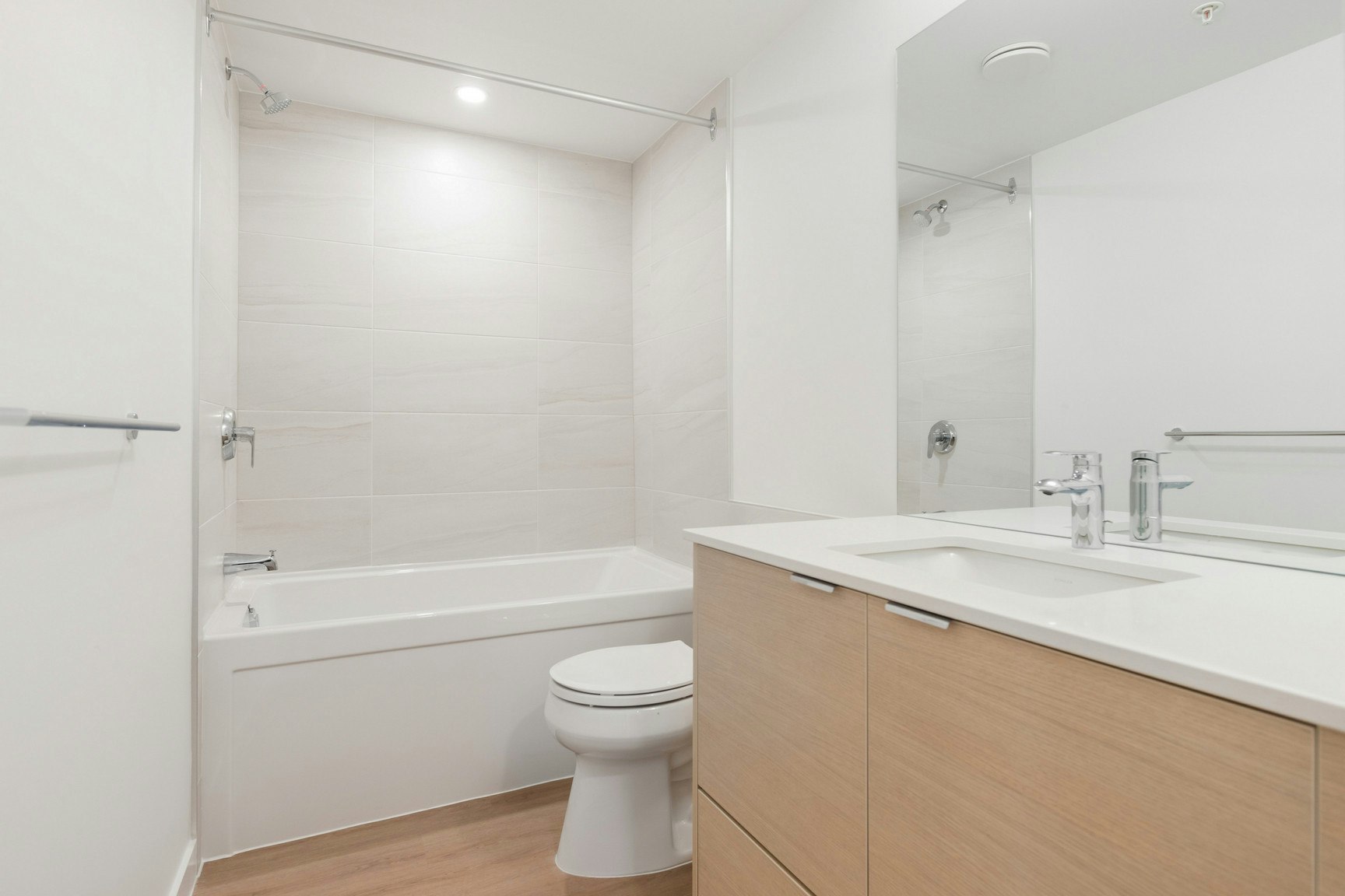 E408-3655 Victoria Drive, Vancouver, BC, V5N 5K9 - 11