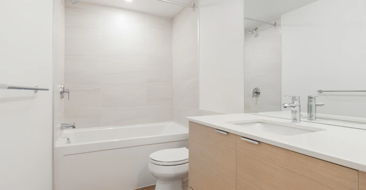E408-3655 Victoria Drive, Vancouver, BC, V5N 5K9 - 11