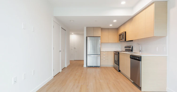 E408-3655 Victoria Drive, Vancouver, BC, V5N 5K9 - 8