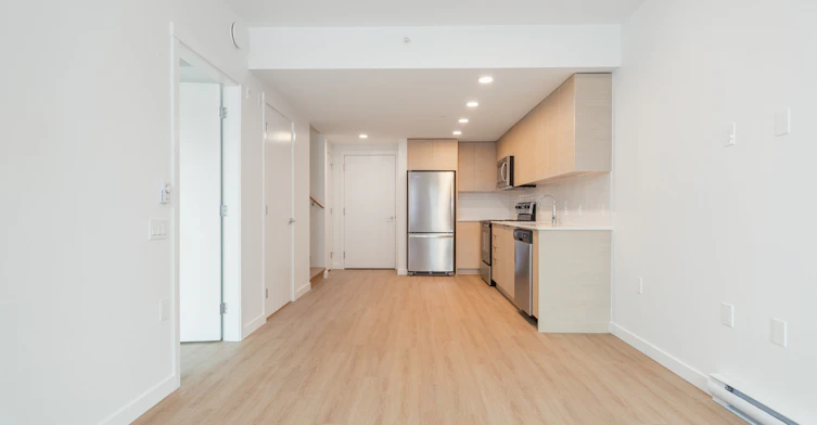 E408-3655 Victoria Drive, Vancouver, BC, V5N 5K9 - 9