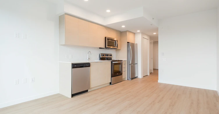 W216-3655 Victoria Drive, Vancouver, BC, V5N 5K9 - 5