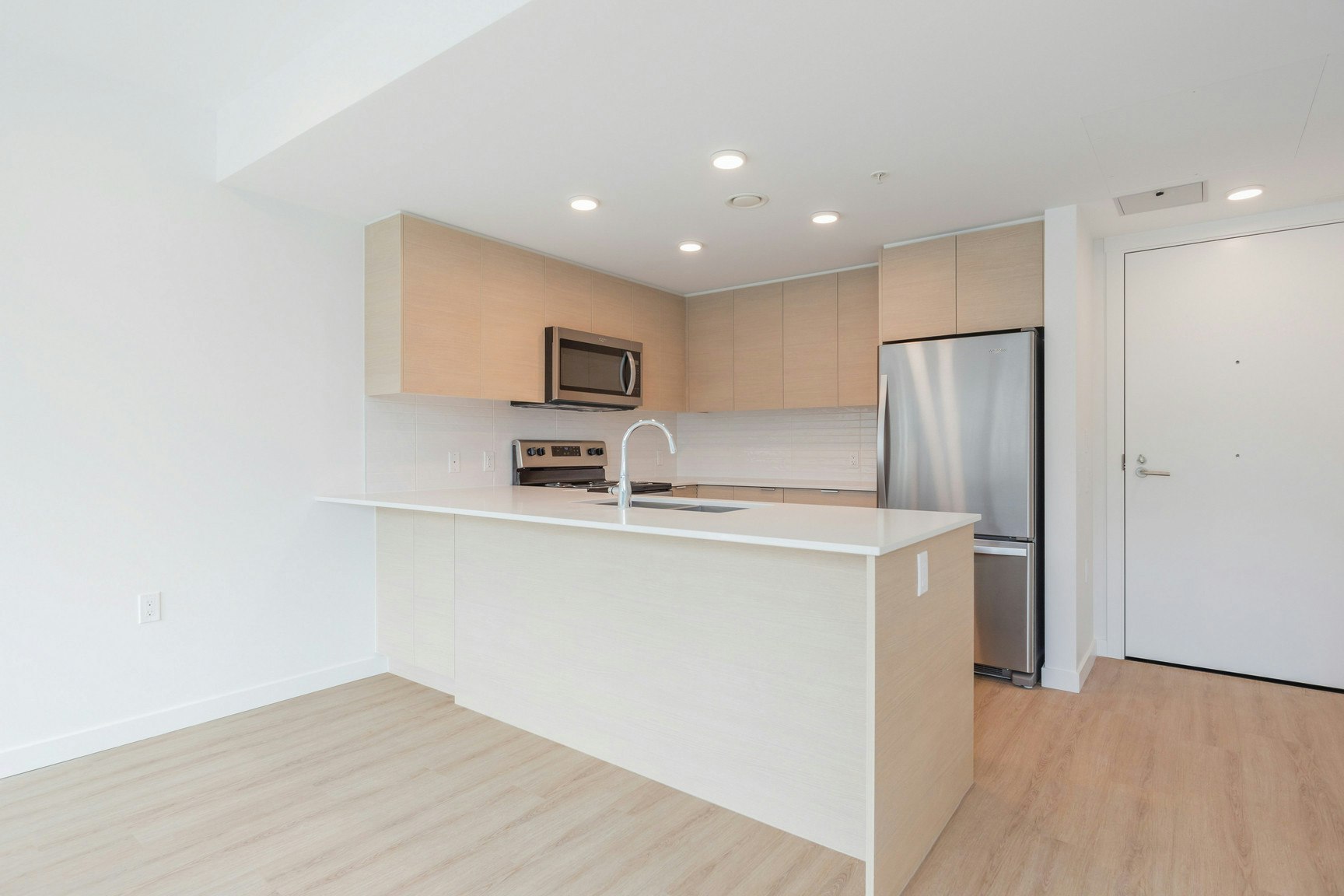 E610-3655 Victoria Drive, Vancouver, BC, V5N 5K9 - 5