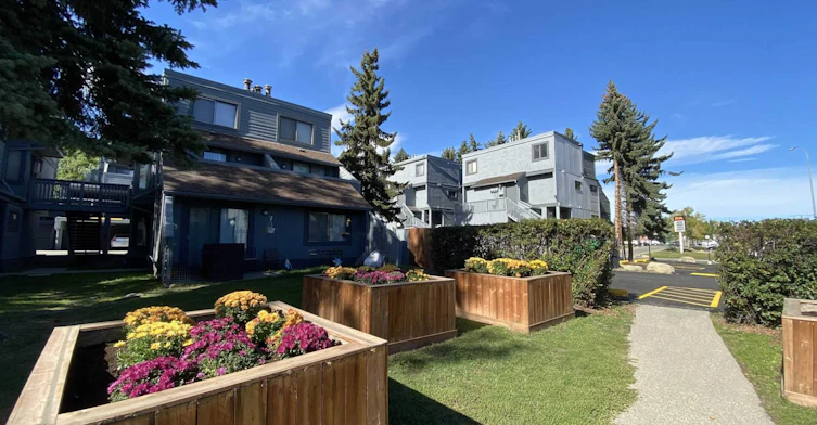 501 40 Avenue NW, Calgary, AB, T2K 5S5 - 22