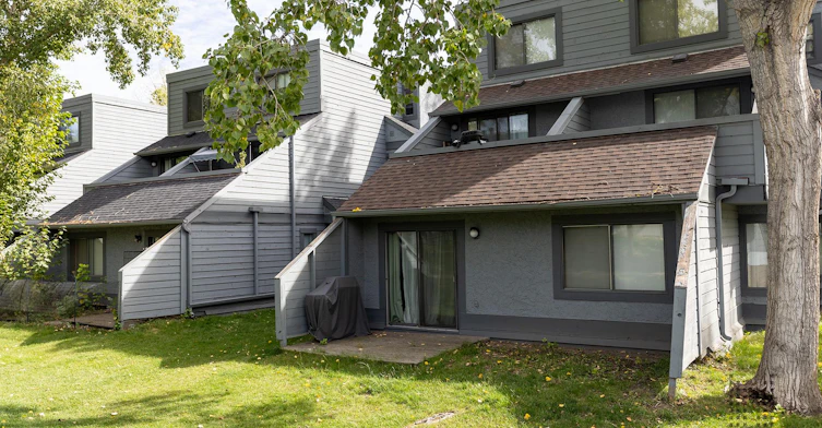 501 40 Avenue NW, Calgary, AB, T2K 5S5