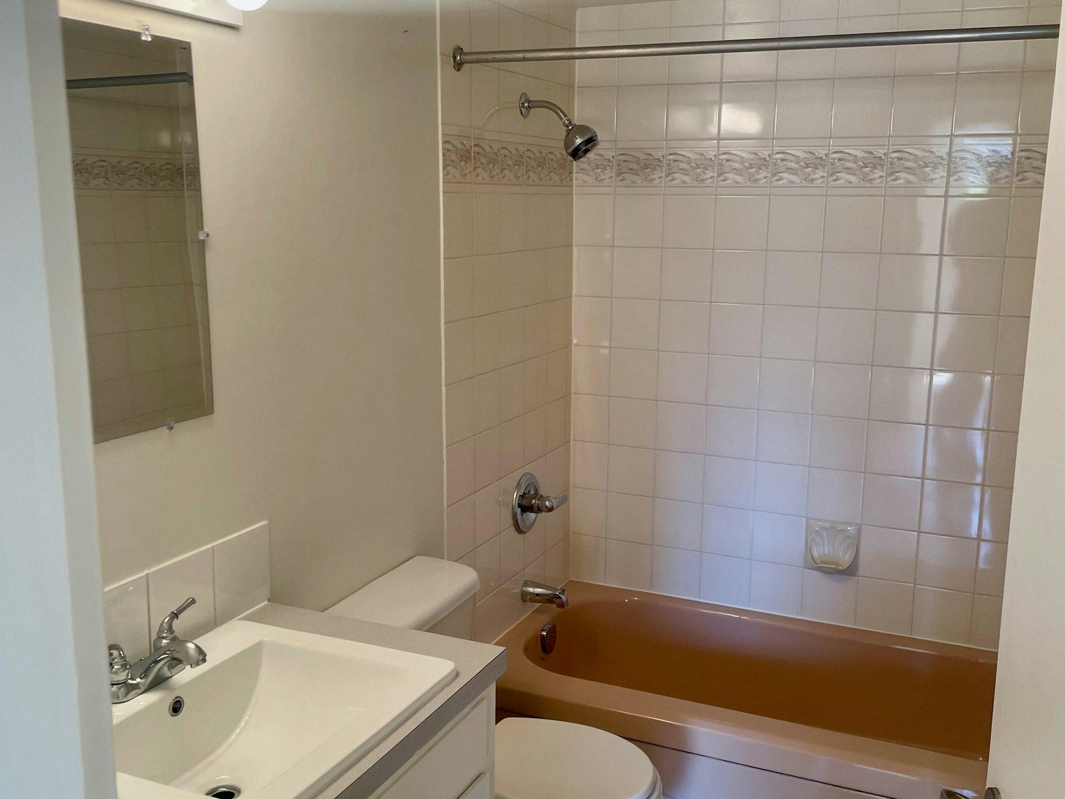 204-43 E 11th Avenue, Vancouver, BC, V5T 2B9 - 2