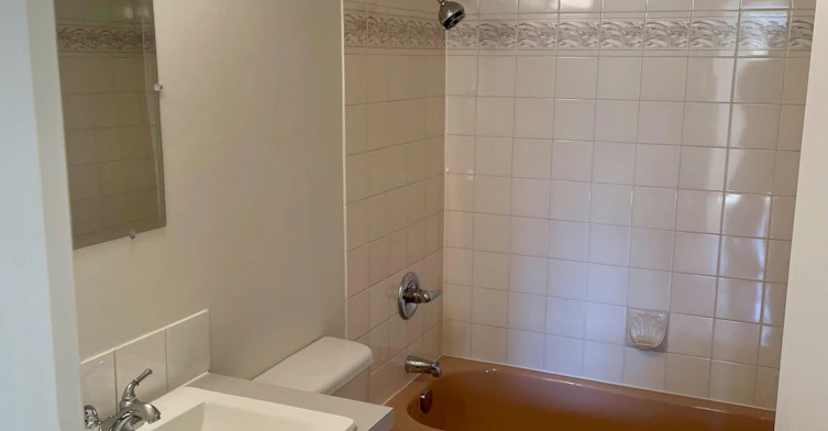 204-43 E 11th Avenue, Vancouver, BC, V5T 2B9 - 2