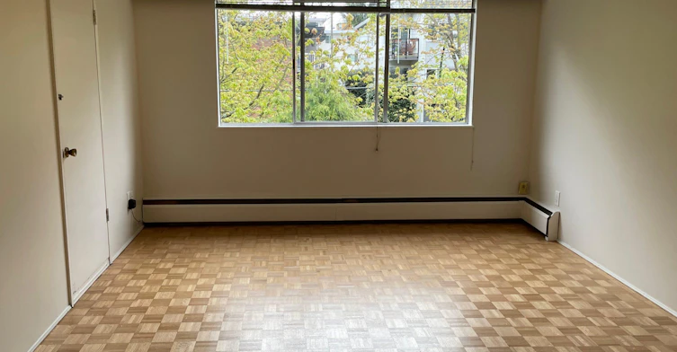 204-43 E 11th Avenue, Vancouver, BC, V5T 2B9 - 3