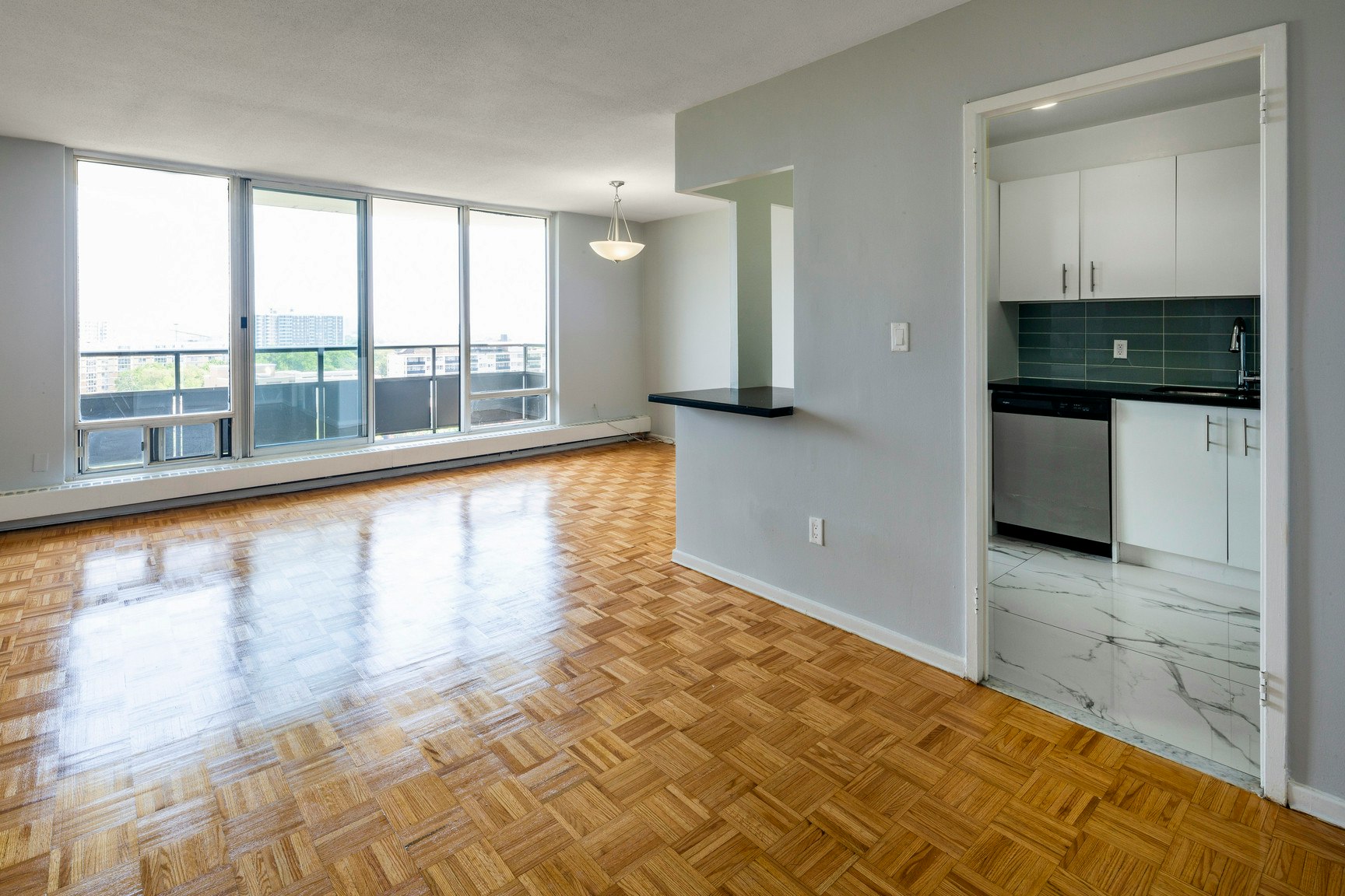 114-35 David Salomon Drive, Toronto, ON, M3C 1E7 - 2