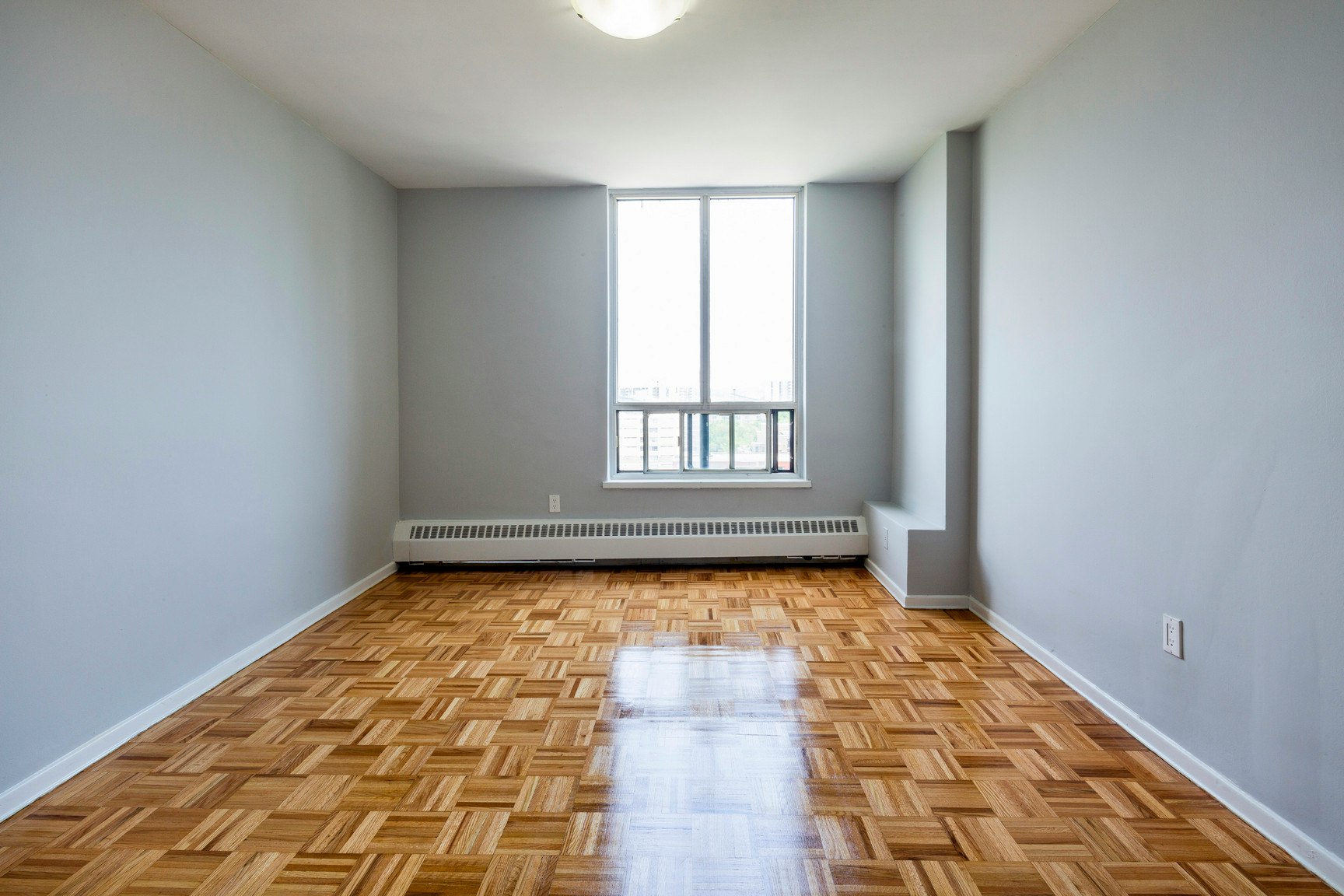 114-35 David Salomon Drive, Toronto, ON, M3C 1E7 - 5